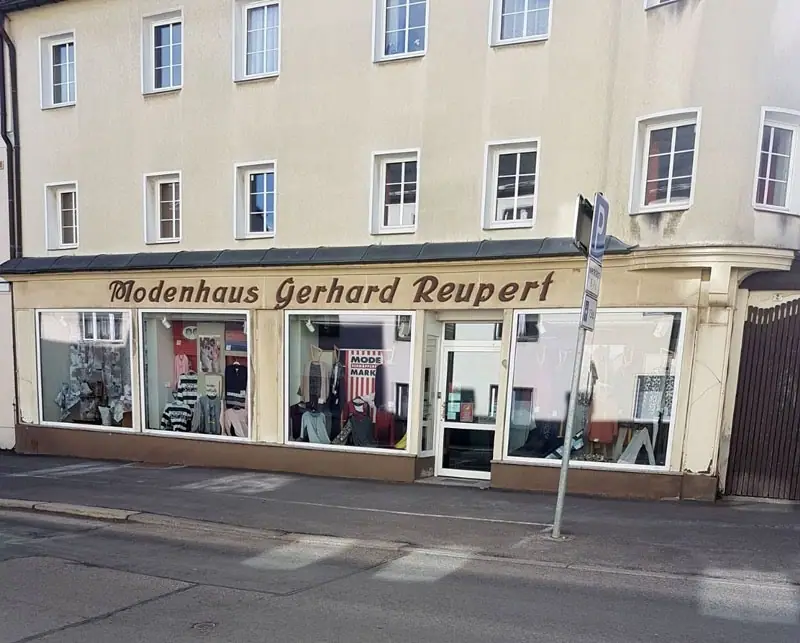 Außenansicht des Modenhauses Reupert